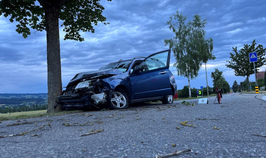 Verkehrsunfall in Ottenbach fordert zwei Verletzte